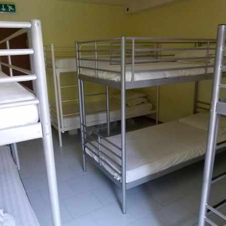 Why Me Eco-Friendly Hostel Tbilisi Buitenkant foto