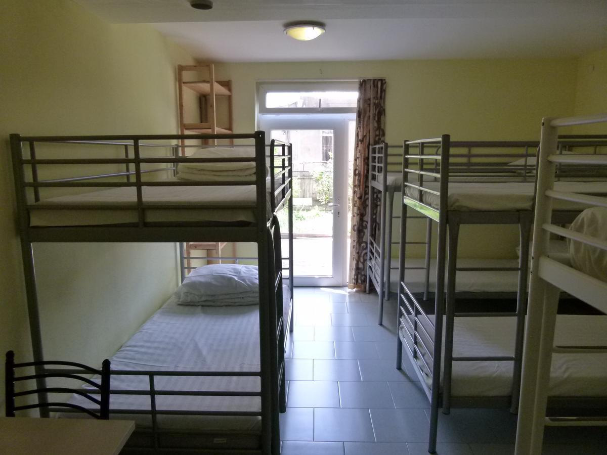 Why Me Eco-Friendly Hostel Tbilisi Buitenkant foto