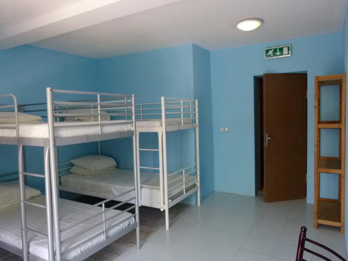 Why Me Eco-Friendly Hostel Tbilisi Buitenkant foto