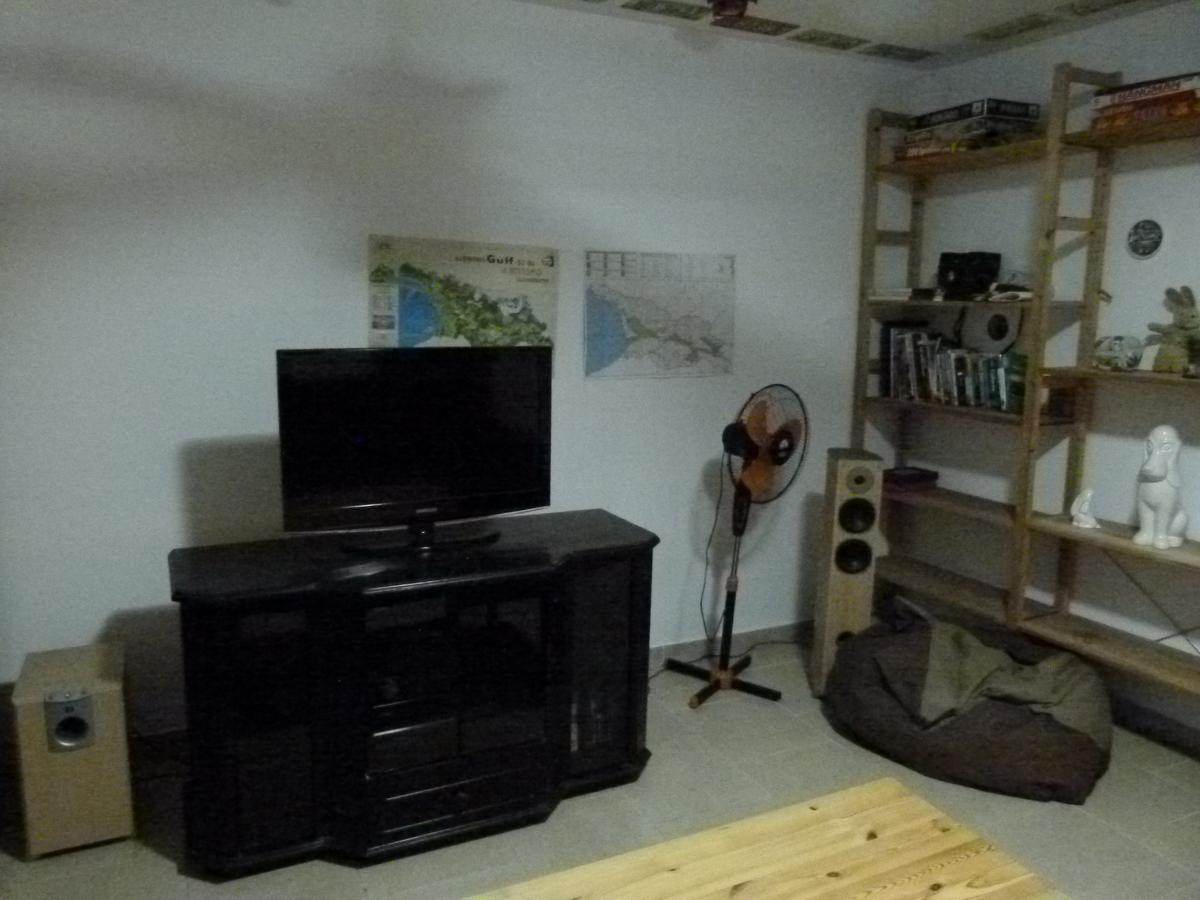 Why Me Eco-Friendly Hostel Tbilisi Buitenkant foto