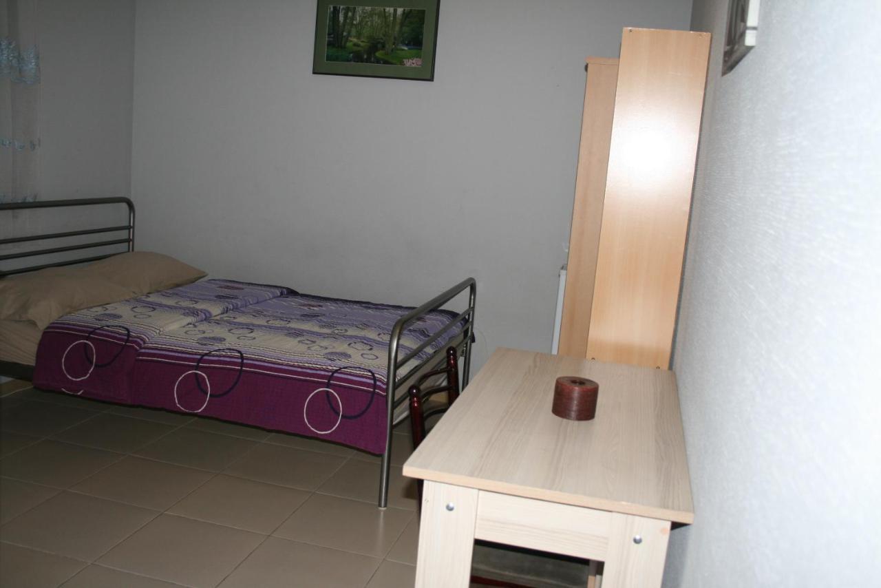 Why Me Eco-Friendly Hostel Tbilisi Buitenkant foto