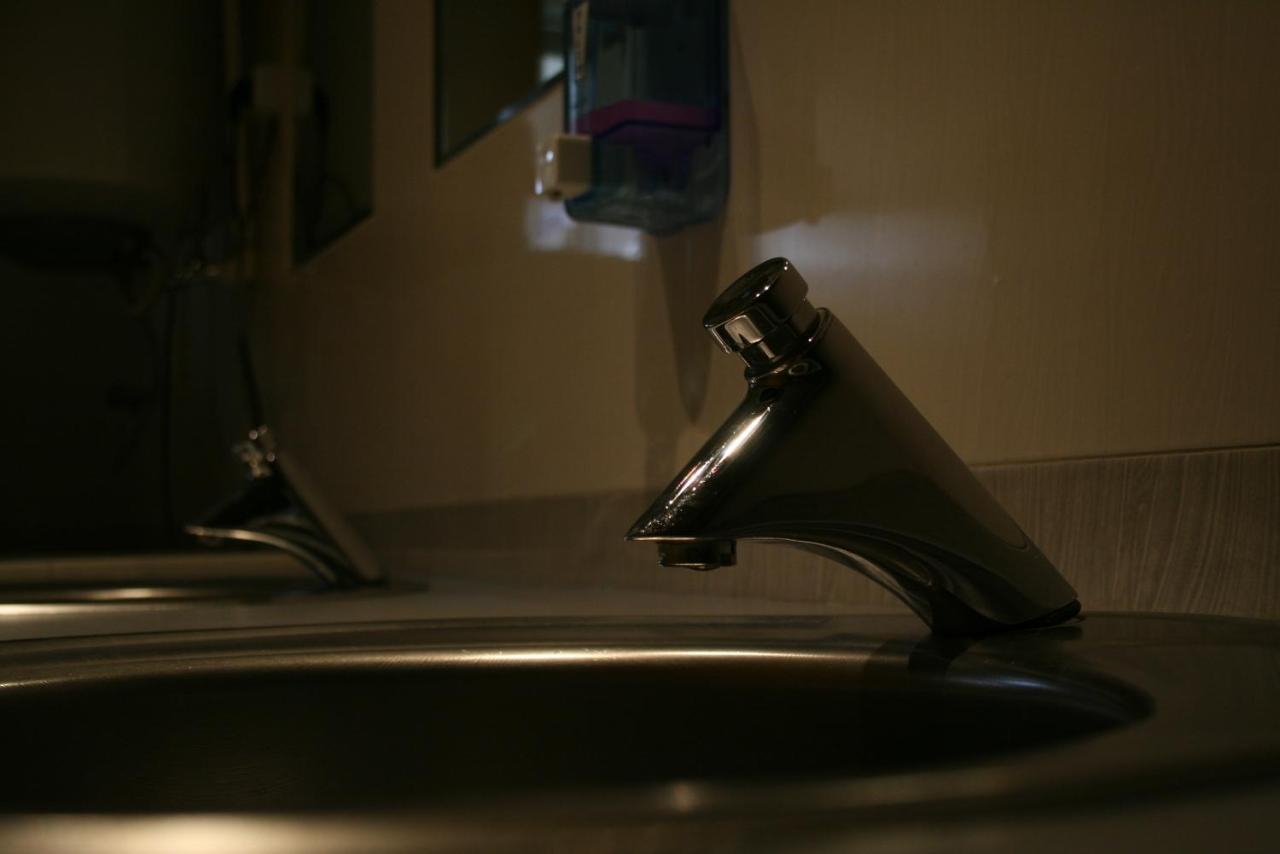 Why Me Eco-Friendly Hostel Tbilisi Buitenkant foto