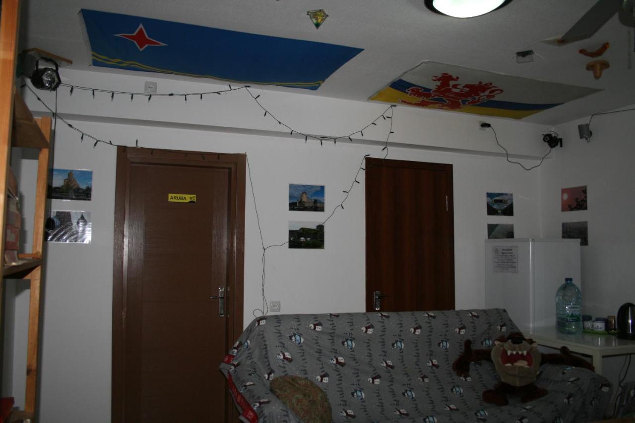 Why Me Eco-Friendly Hostel Tbilisi Buitenkant foto