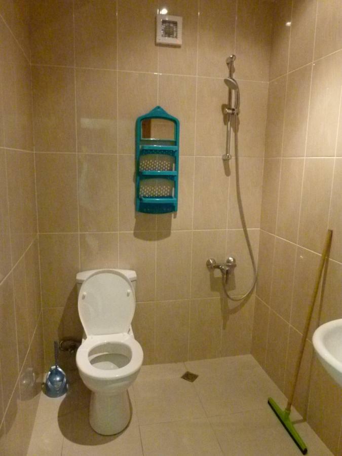 Why Me Eco-Friendly Hostel Tbilisi Buitenkant foto